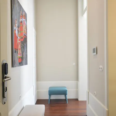 Modern In Porto's Vibrant Heart