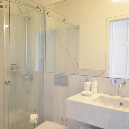 Modern In Porto's Vibrant Heart Apartment *