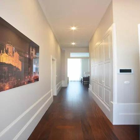 Modern In Porto's Vibrant Heart Apartment
