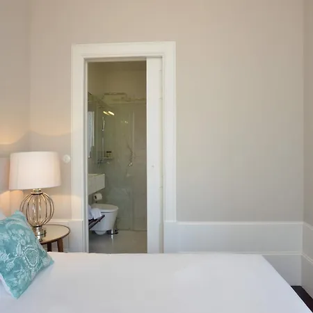 Modern In Porto's Vibrant Heart Porto