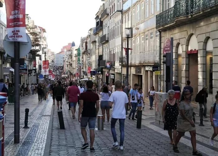 Modern In Porto's Vibrant Heart * Porto