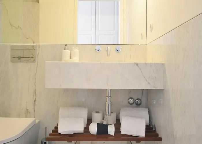 Apartman Modern In Porto's Vibrant Heart