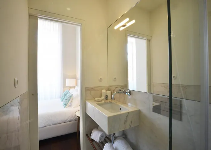 Modern In Porto's Vibrant Heart Apartman *