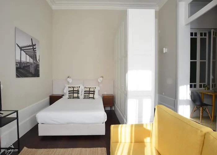 Modern In Porto's Vibrant Heart *