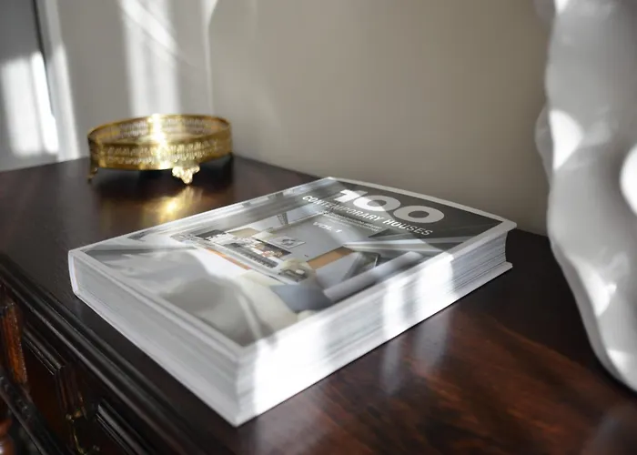 Modern In Porto's Vibrant Heart Apartman Porto