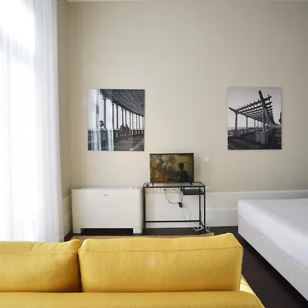 Modern In Porto's Vibrant Heart Oporto