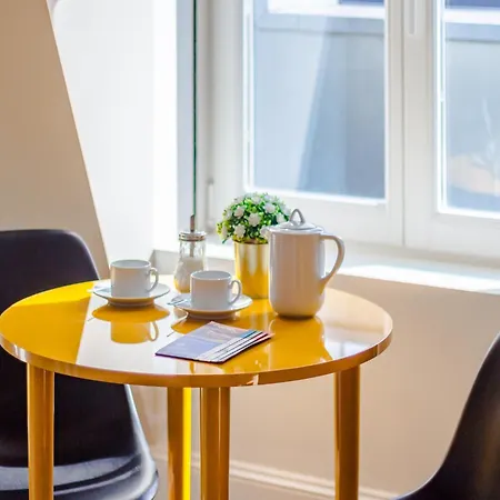 Modern In Porto's Vibrant Heart Appartement