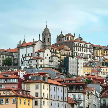 Modern In Porto's Vibrant Heart 公寓