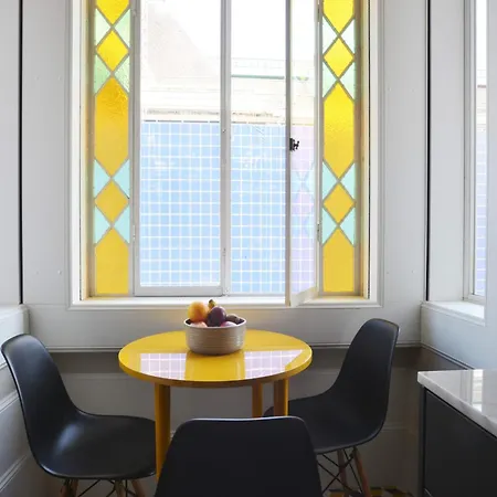 Modern In Porto's Vibrant Heart * Oporto