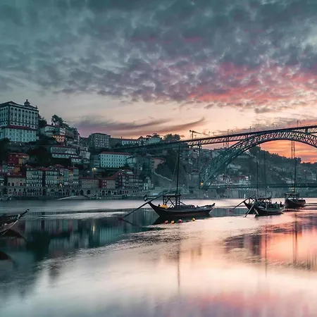 Modern In Porto's Vibrant Heart *