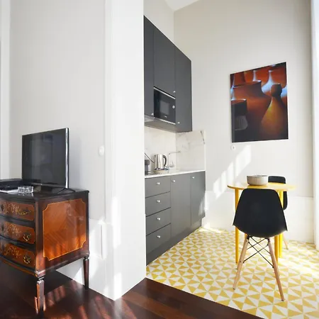 Modern In Porto's Vibrant Heart *