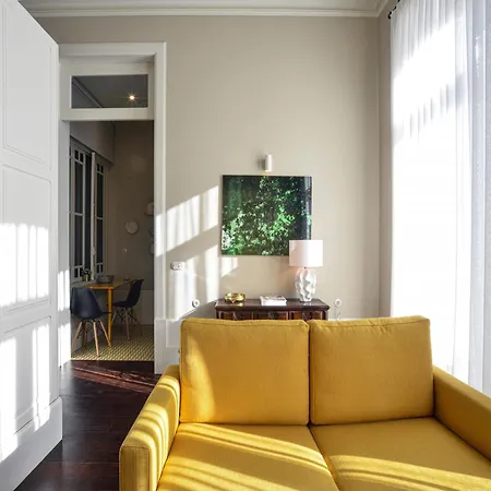 Modern In Porto's Vibrant Heart Porto