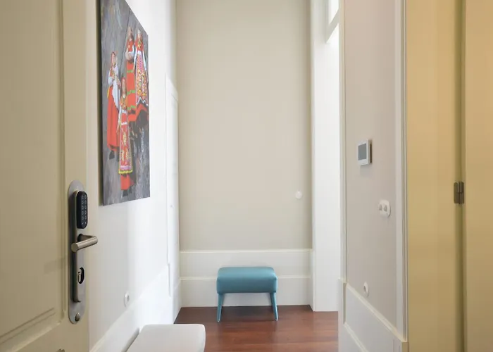 Modern In Porto's Vibrant Heart