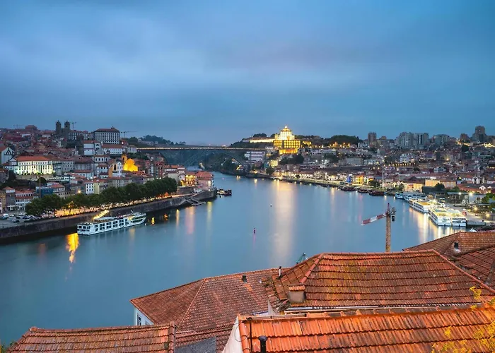 Modern In Porto's Vibrant Heart * Oporto