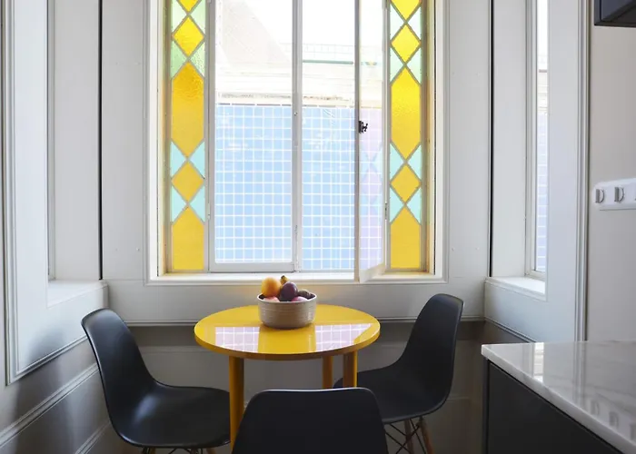 Modern In Porto's Vibrant Heart * Oporto