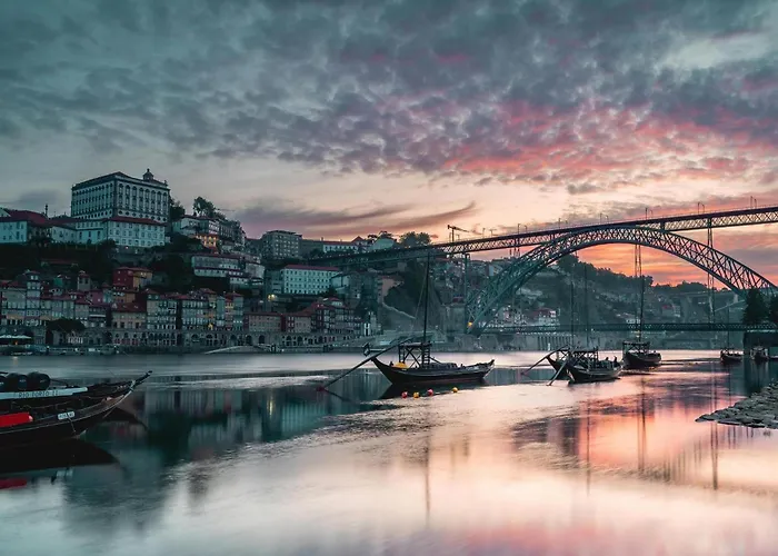 Modern In Porto's Vibrant Heart *