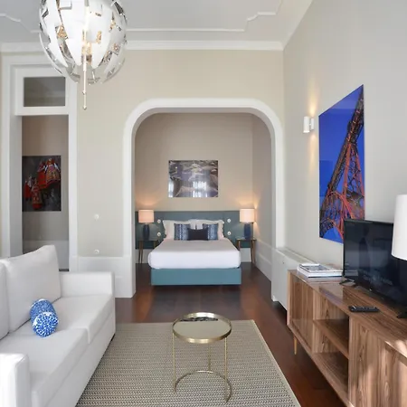 Modern In Porto's Vibrant Heart *