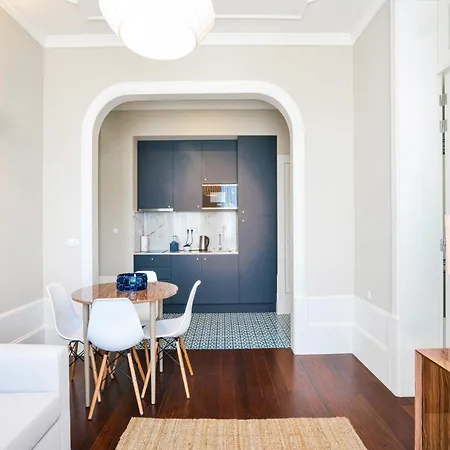 Modern In Porto's Vibrant Heart Porto