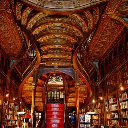 Lejlighed Modern In Porto's Vibrant Heart *