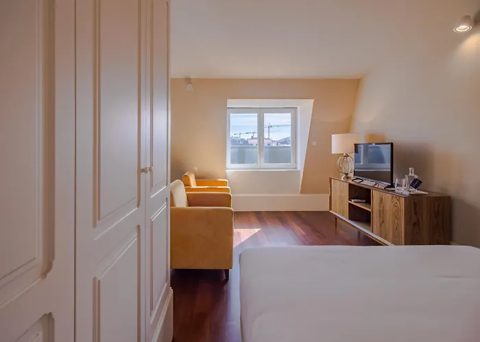 Modern In Porto's Vibrant Heart Apartament *