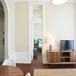 Modern In Porto's Vibrant Heart