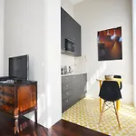 Modern In Porto's Vibrant Heart *