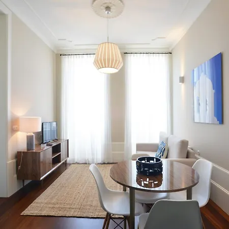 Modern In Porto's Vibrant Heart Apartamento