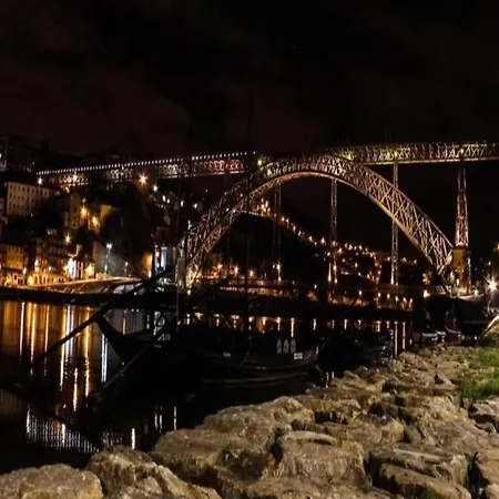 Modern In Porto's Vibrant Heart Apartamento